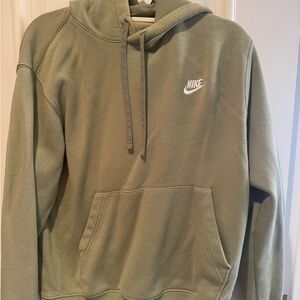 Nike Sportswear Club Fleece Pullover Hoodie